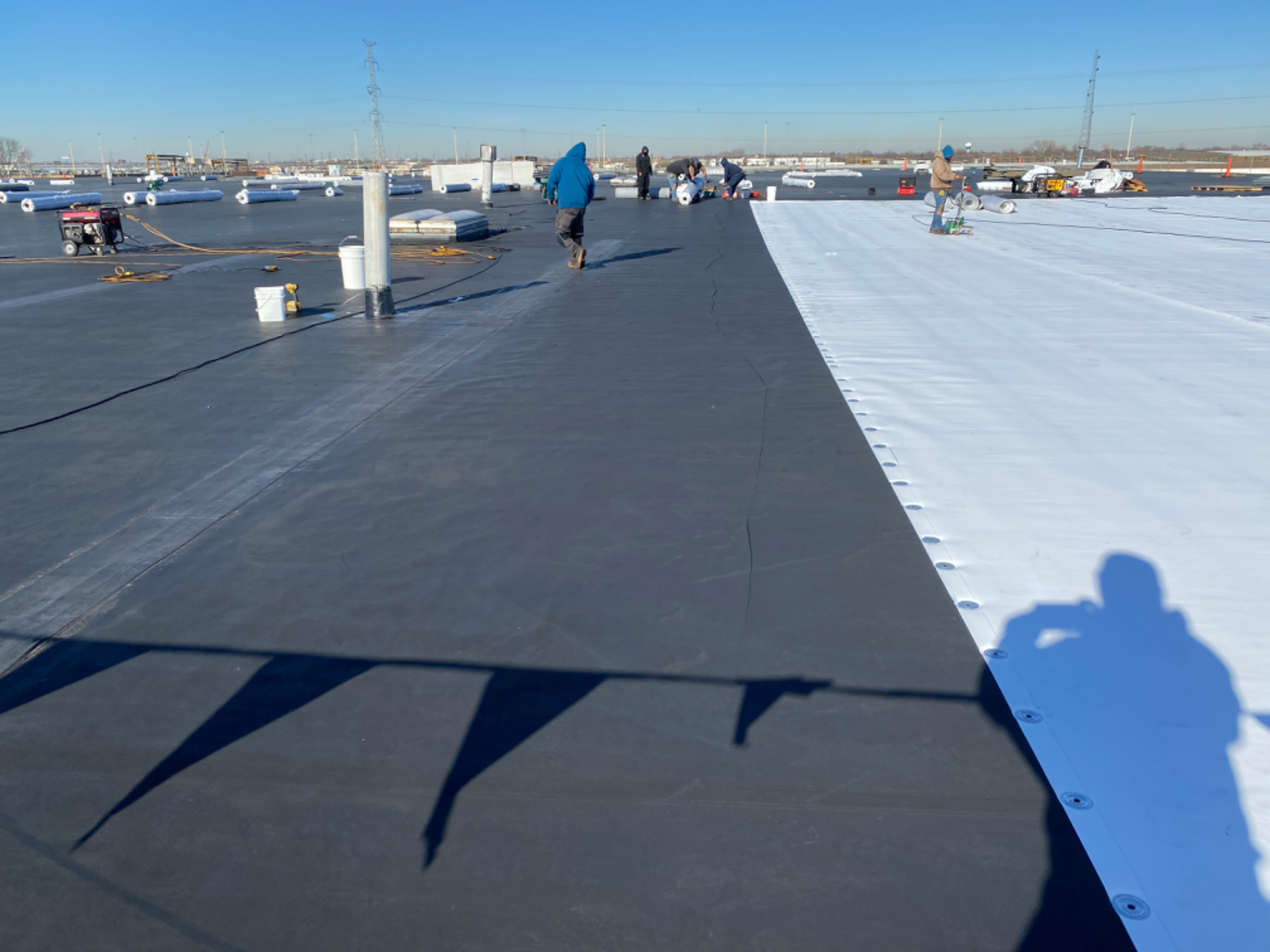 What Are the Advantages of FleeceBACK TPO Roofing Material